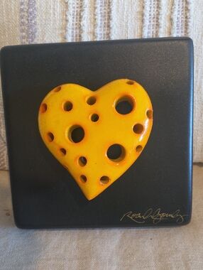 Yellow Heart Art By Roark Gurley 3d Art
